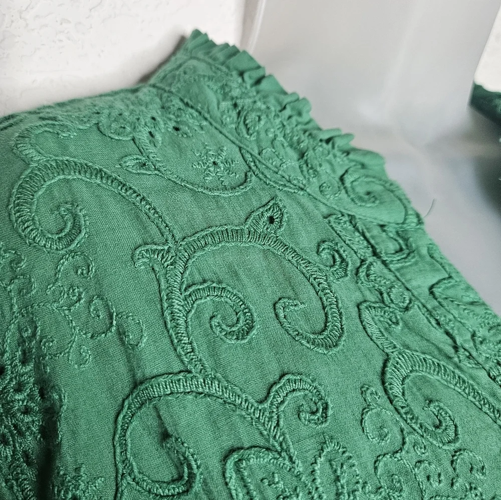 Soft Surroundings 100% Cotton Boho Embroidered Green Eyelet Puff Sleeve Blouse
